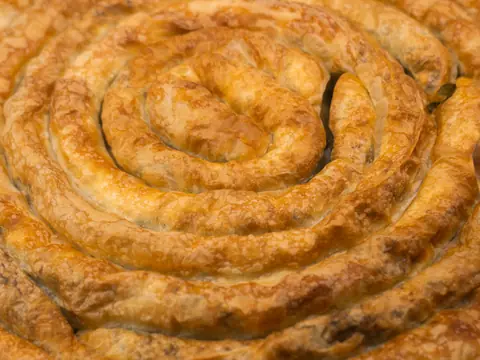 Qiymali burek