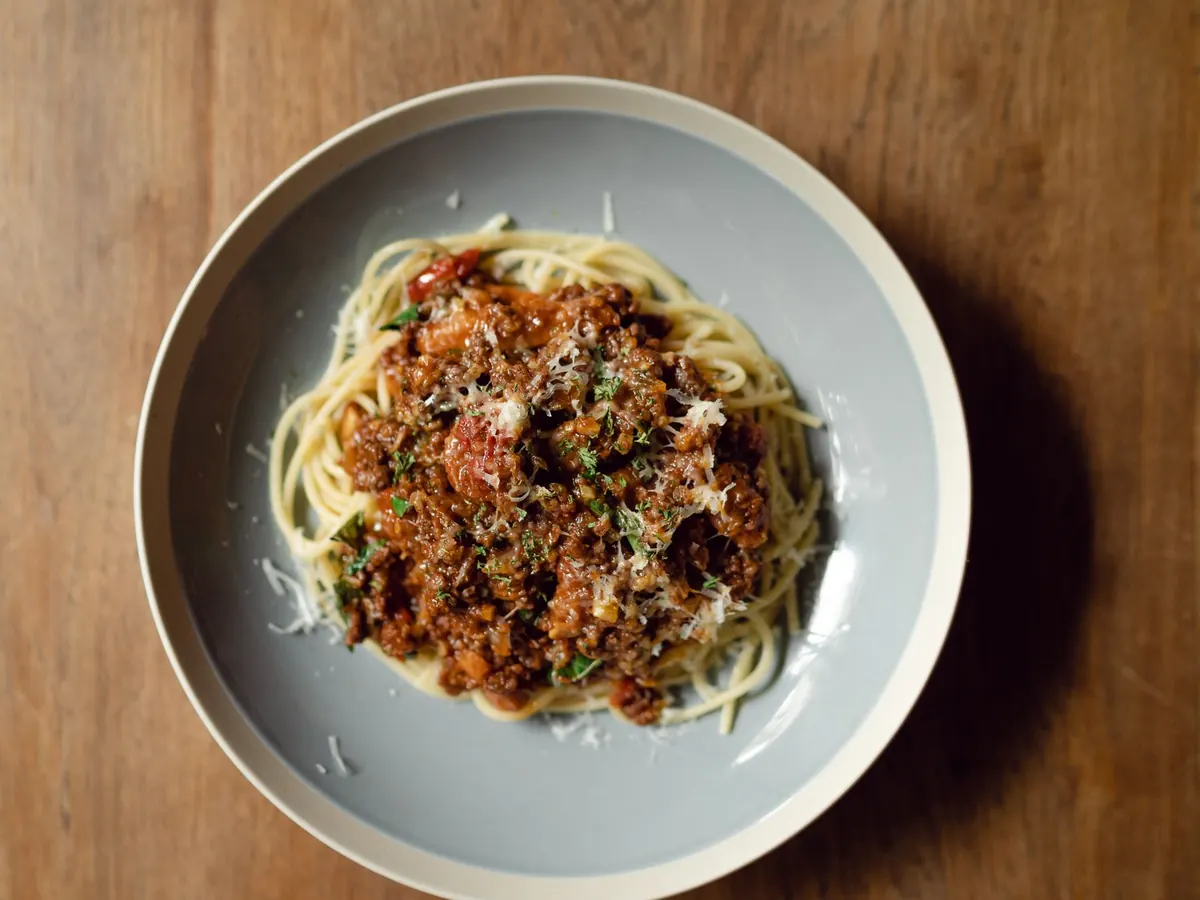 Spagetti bolonez