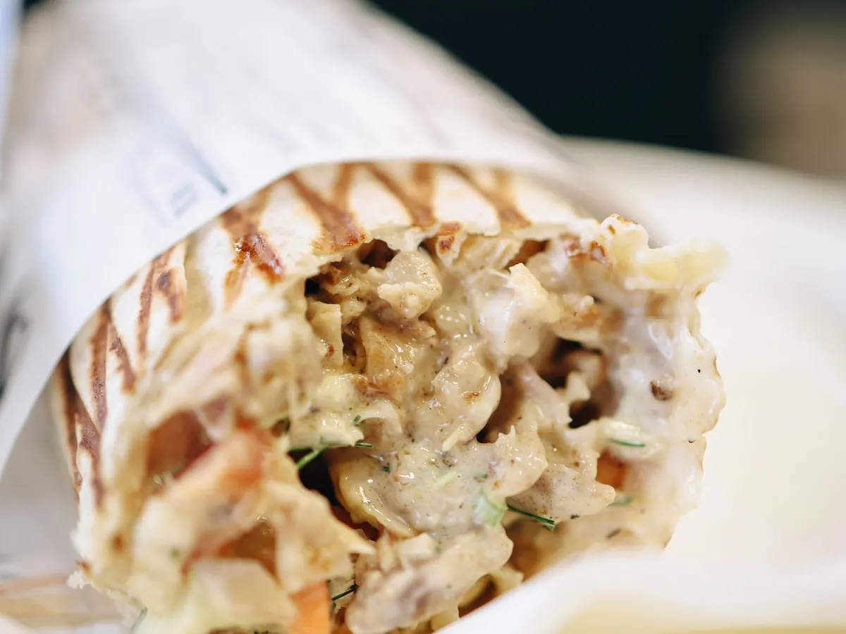Uyda tovuqli lavash